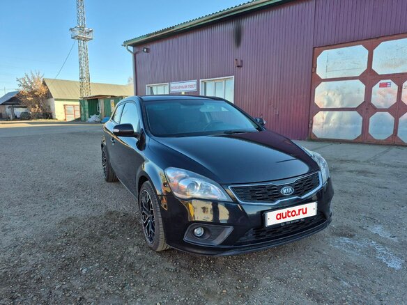 2011 Kia Ceed I Рестайлинг, чёрный, 790000 рублей - вид 2