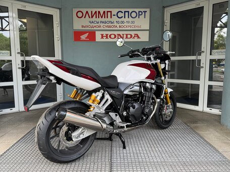 2026 Honda CB 1300, белый, 2699900 рублей, вид 3