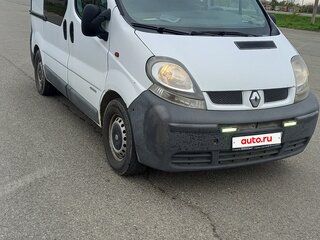 2002 Renault Trafic II, белый, 700000 рублей, вид 3