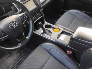2017 Toyota Camry US Market VII (XV50) Рестайлинг, чёрный, 1650000 рублей, вид 4