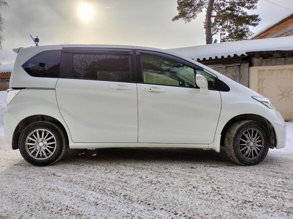 2014 Honda Freed I Рестайлинг 2, белый, 1350000 рублей - вид 20