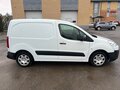 2011 Peugeot Partner II, белый, 600000 рублей - вид 4