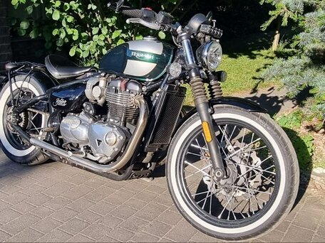 2017 Triumph Bonneville Bobber, зелёный, 890000 рублей, вид 1