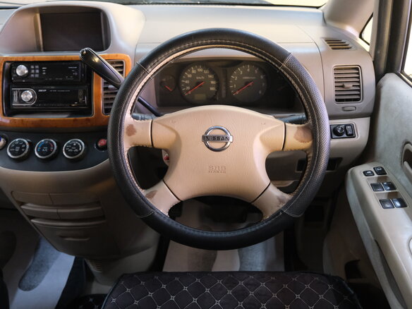 2002 Nissan Serena II (C24), белый - вид 10