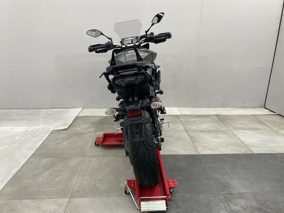 2015 Yamaha MT-09 Tracer (FJ-09), чёрный, 679000 рублей - вид 3