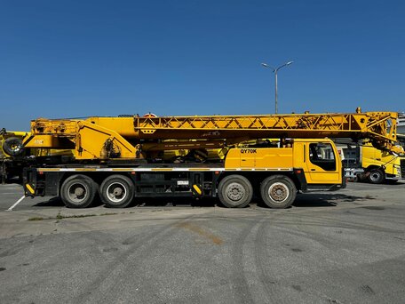 2008 XCMG QY70K, жёлтый, 7990000 рублей, вид 4