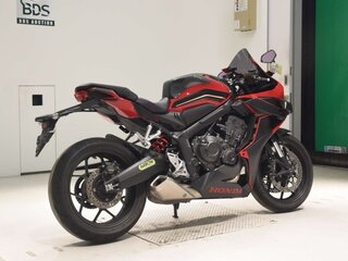 2023 Honda CBR 650R, красный, 726000 рублей, вид 5