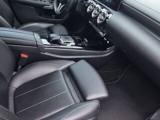 2019 Mercedes-Benz CLA 180 d II (C118, X118), синий, 2700000 рублей, вид 5