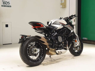 2022 MV Agusta Dragster 800, серый, 1100000 рублей, вид 5
