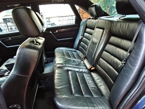 1995 Audi S6 6-speed I (C4), синий, 1800000 рублей - вид 12