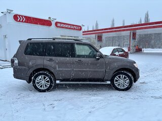 2012 Mitsubishi Pajero IV Рестайлинг 1, коричневый, 2210000 рублей, вид 4