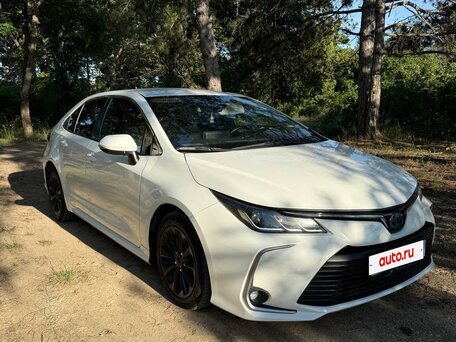 2019 Toyota Corolla Sporty XII (E210), белый, 1800000 рублей, вид 1