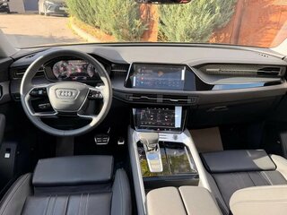 2026 Audi Q6 40 TFSI, чёрный, 7450000 рублей, вид 5