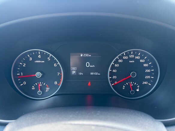 2021 Kia Sportage IV Рестайлинг, белый, 2490000 рублей - вид 12