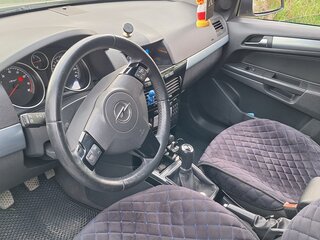 2010 Opel Astra H Рестайлинг, серебристый, 450000 рублей, вид 4