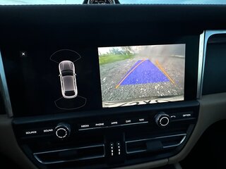 2021 Porsche Macan I Рестайлинг, красный, 5000000 рублей, вид 3