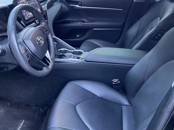 2023 Toyota Camry VIII (XV70) Рестайлинг, чёрный, 4200000 рублей - вид 5