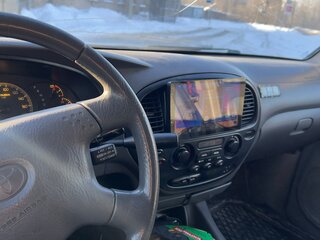 2002 Toyota Sequoia I, серебристый, 1650000 рублей, вид 5