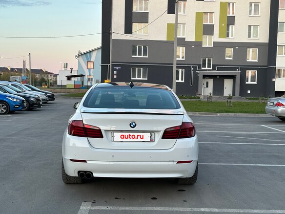 2012 BMW 5 серии 520d VI (F10/F11/F07), белый, 1800000 рублей - вид 5