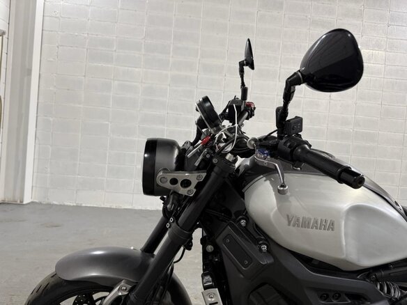 2017 Yamaha XSR900, серый - вид 16