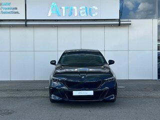 2025 BMW 5 серии Long 530Li xDrive VIII (G60/G61/G68), чёрный, 8490000 рублей, вид 2