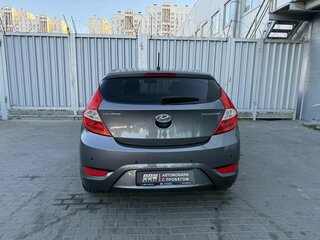 2013 Hyundai Solaris I, серый, 499000 рублей, вид 5