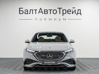2026 Mercedes-Benz E-Класс 300 VI (W214, S214), серый, 9390000 рублей, вид 4