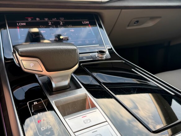 2019 Audi Q8 50 TDI I (4M), чёрный, 6200000 рублей - вид 18