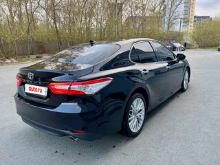 2018 Toyota Camry VIII (XV70), чёрный, 3100000 рублей, вид 3