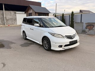 2004 Honda Elysion I, белый, 950000 рублей, вид 3