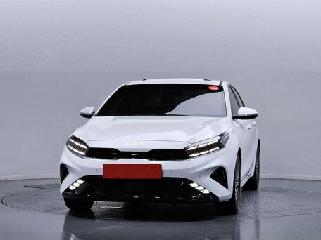 2022 Kia K3 II (China Market) Рестайлинг, белый, 1340000 рублей, вид 2
