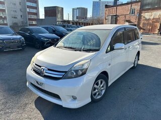 2013 Toyota ISis I Рестайлинг, белый, 1390000 рублей, вид 1