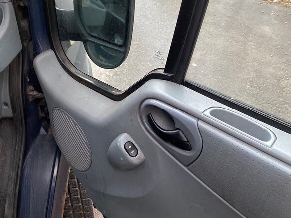 2009 Ford Transit, синий, 700000 рублей - вид 8
