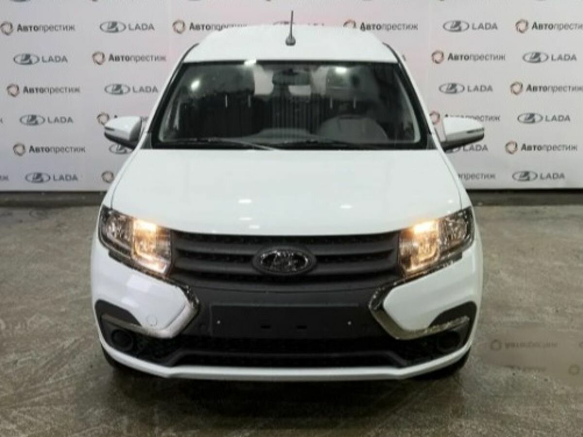 Открыть фотографии: Lada (ВАЗ) Largus I Рестайлинг