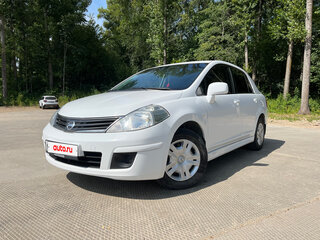 2013 Nissan Tiida I Рестайлинг, белый, 830000 рублей, вид 1