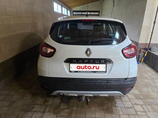 2017 Renault Kaptur I, белый, 999999 рублей, вид 2
