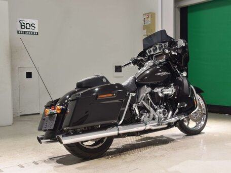 2017 Harley-Davidson Street Glide Special, чёрный, 1209000 рублей, вид 5
