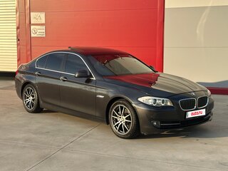 2011 BMW 5 серии 523i VI (F10/F11/F07), серый, 1700000 рублей, вид 4