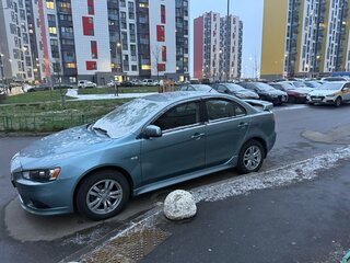2011 Mitsubishi Lancer X Рестайлинг, серый, 900000 рублей, вид 3