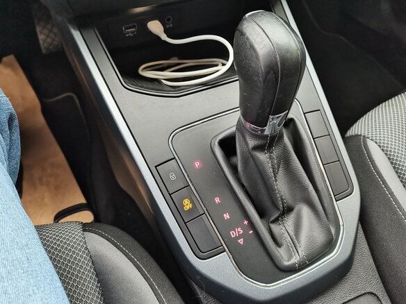 2019 SEAT Arona I, серый, 1800000 рублей - вид 17