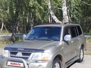 2005 Mitsubishi Pajero III Рестайлинг, бежевый, 900000 рублей, вид 1