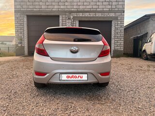 2012 Hyundai Solaris I, серебристый, 765000 рублей, вид 2
