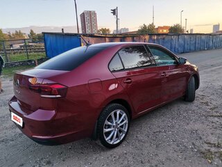 2022 Volkswagen Polo VI, красный, 2800000 рублей, вид 3