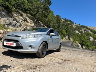 2009 Ford Fiesta Mk6, серебристый, 690000 рублей, вид 1