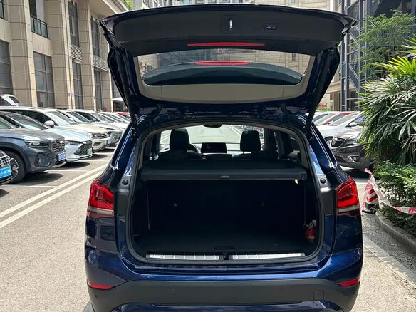 2020 BMW X1 18i sDrive II (F48) Рестайлинг, синий - вид 7