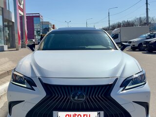 2021 Lexus ES 200 VII Рестайлинг, белый, 3650000 рублей, вид 4