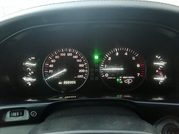 2006 Lexus LX 470 II Рестайлинг, чёрный, 2090000 рублей - вид 2