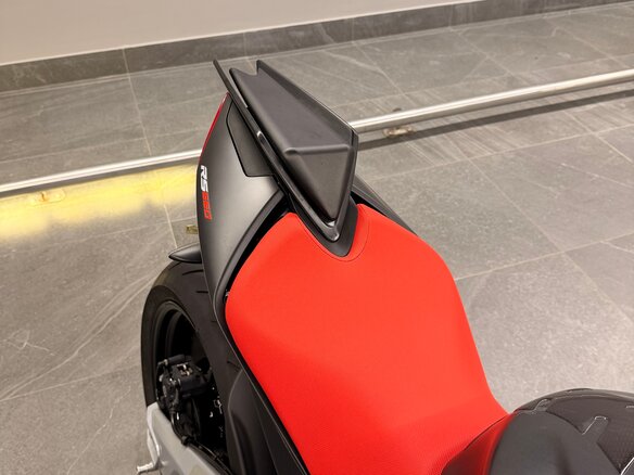 2021 Aprilia RS 660, чёрный, 1000000 рублей - вид 20
