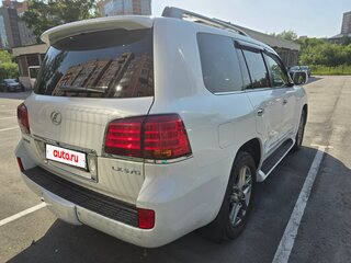 2010 Lexus LX 570 III, белый, 3430000 рублей, вид 3