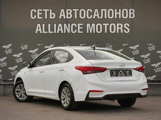 2019 Hyundai Solaris II, белый, 850000 рублей, вид 5